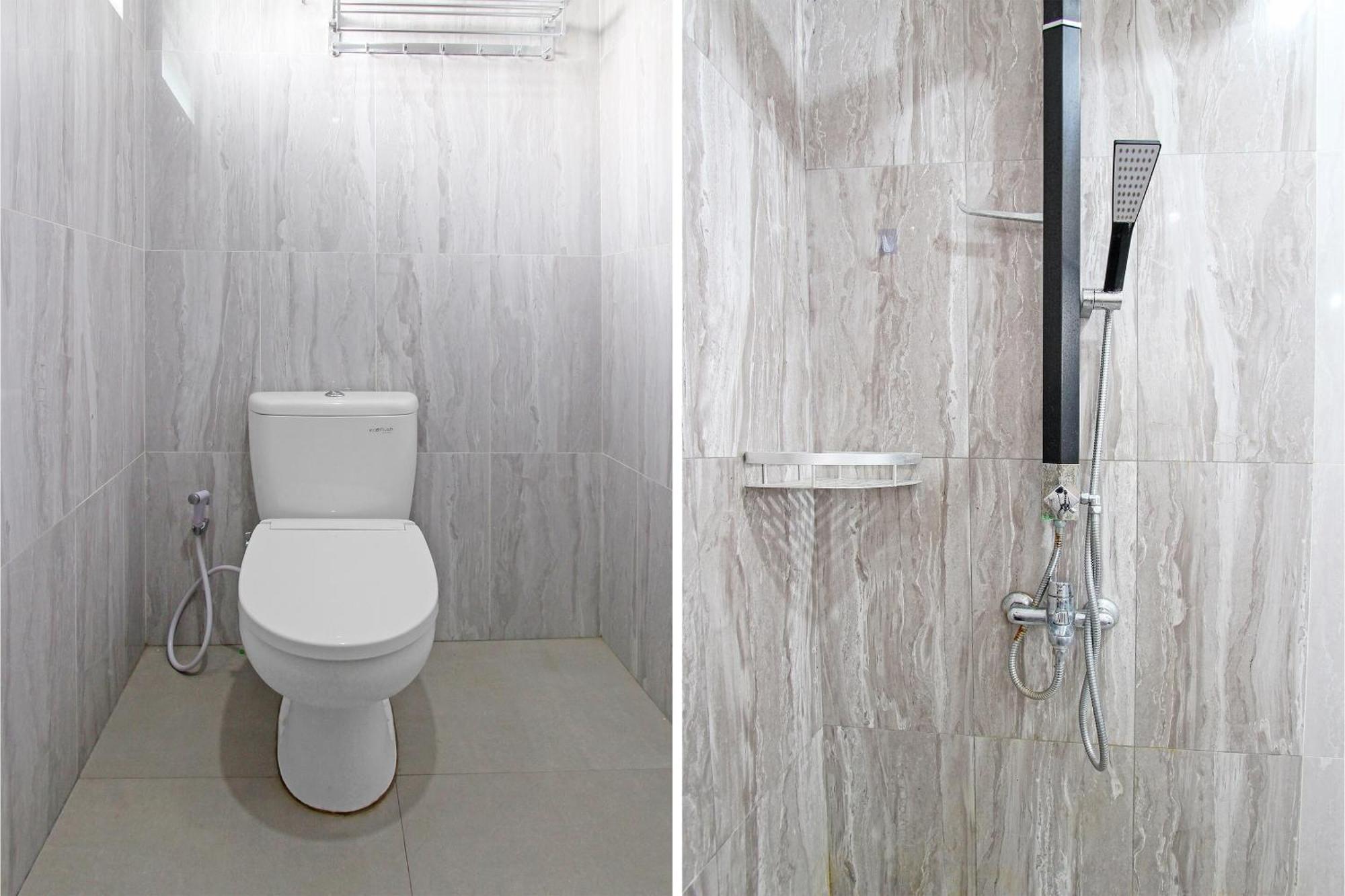 Super Oyo Capital O 91665 D'Prof Exclusive Guesthouse Semarang Eksteriør billede